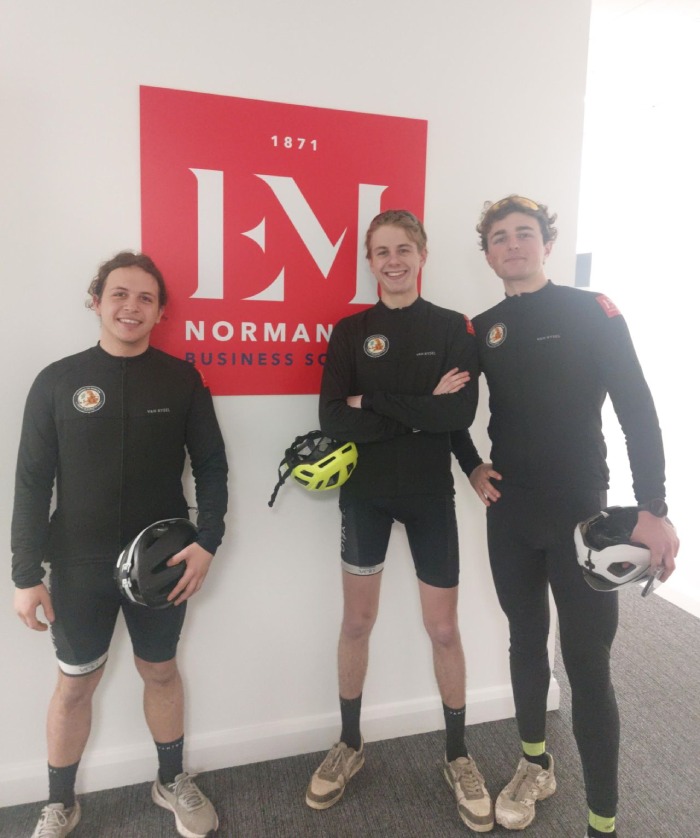 Students arrival in Dublin Campus Students arrival in Dublin Campus