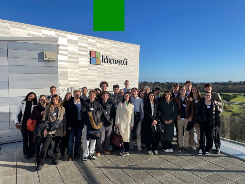 Group pic of students in front of Microsoft HeadQuarters Group pic of students in front of Microsoft HeadQuarters